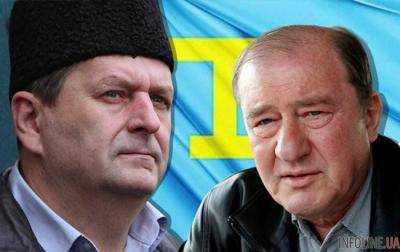 Умерова и Чийгоза провели на самолет в Киев