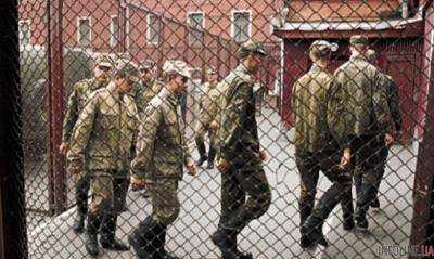 Более 300 военных с начала года привлечены к ответственности за похищение оружия