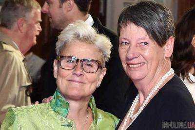 Министр Германии Барбара Хендрикс вступила в однополый брак