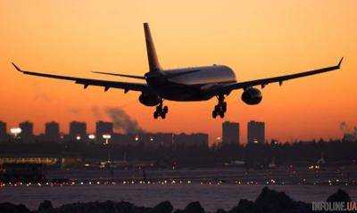 Иностранец, из-за которого экстренно посадили самолет в Одессе, требует извинений