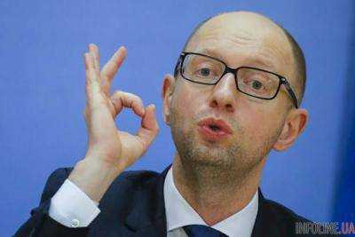 Яценюк предложил расширить полномочия премьера