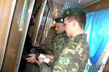 В поезде пограничники обнаружили у россиянки 3,4 млн рублей