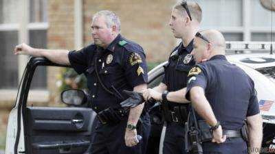 Неизвестные в США напали на полицейский участок