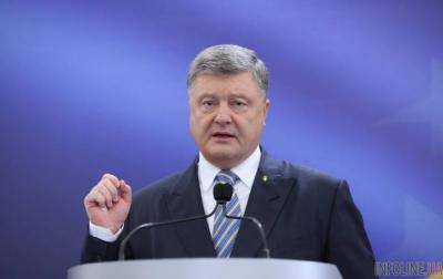 Порошенко начал рабочий визит в Брюссель