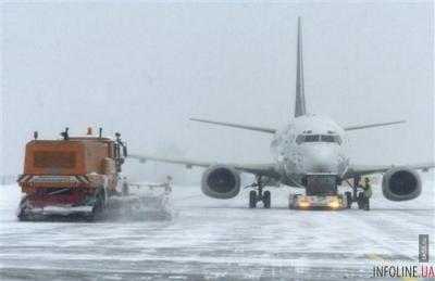 Во львовском аэропорту из-за непогоды отменили все рейсы