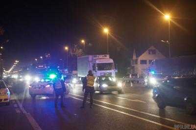 Въезд в Киев перекрыт, много полиции и скорые: что происходит.Фото