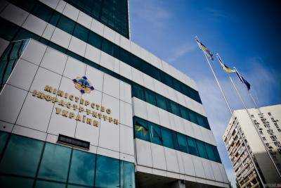 Мининфраструктуры отчитается о создании национальной авиакомпании