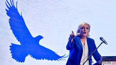 Ле Пен призвала "разрушить ЕС изнутри"