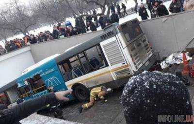 Во время ДТП с автобусом в Москве погибли пять человек