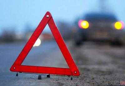 В Киеве произошло масштабное ДТП с участием фуры и двух авто