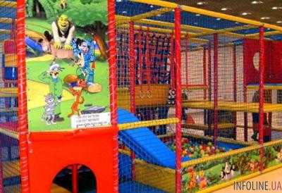 В Одессе ребенок сломал позвоночник в развлекательном комплексе