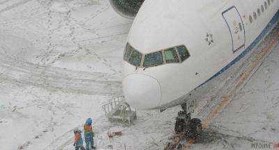 Из-за снегопадов в Китае закрыли три аэропорта