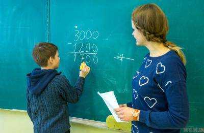 Сегодня правительство рассмотрит вопрос о повышении зарплат учителям