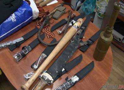 Холодное оружие и медали "патриот России": в Запорожье обыскали пророссийскую организацию "Радомир".Видео