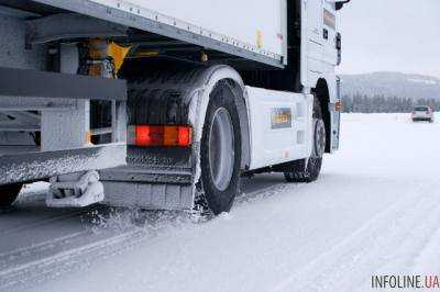 Ограничения на движение грузовиков из-за непогоды сохраняется в семи областях