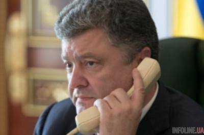 Порошенко обсудил с Юнкером вопрос Антикоррупционного суда