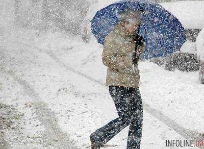 В Украине из-за непогоды без света остаются 390 населенных пунктов