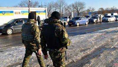 На пунктах пропуска в зоне АТО в очередях собрались 390 авто