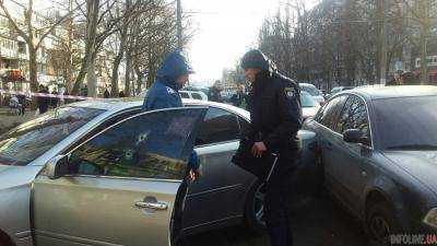 Стрельба в Одессе: мужчину увезла скорая