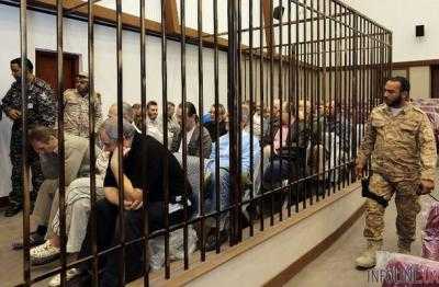 Четверо украинцев вернулись из плена в Ливии