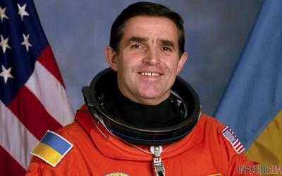 В Киеве начали прощание с Каденюком