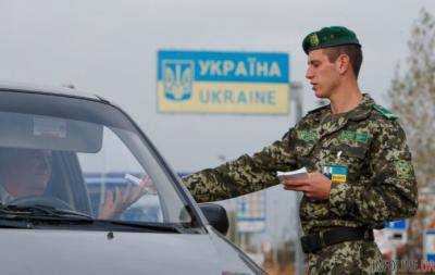 С сегодняшнего дня неплательщиков алиментов могут не пускать за границу
