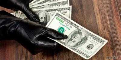 Сотрудница обокрала австралийский банк на более 300 тыс. долларов