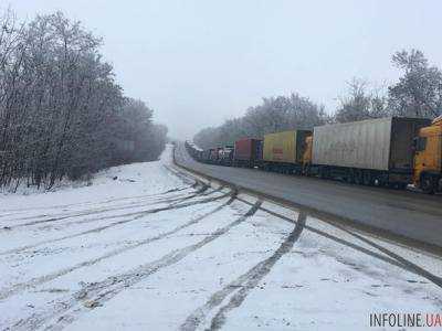 В Госпогранслужбе рассказали, почему россияне не пропускают грузовики через границу