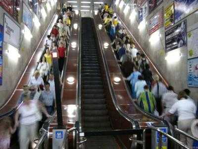 Смертельное ЧП в киевском метро: первые кадры