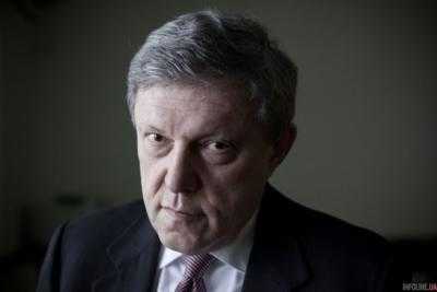 Кровь из ушей: самолет с соперником Путина на борту попал в ЧП