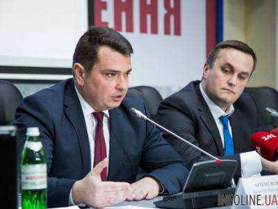 Главы "Нафтогаза", НАБУ и САП обсудят в Брюсселе борьбу с коррупцией в Украине