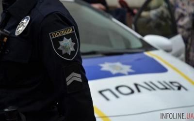 "Уе*уй отсюда!": В центре Киева полицейские обматерили прохожего.Видео