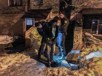 В Днепре 22-летний парень обстрелял окна жилого дома