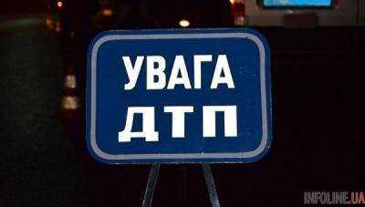 ДТП на Волыни: автомобиль въехал в группу несовершеннолетних на тротуаре