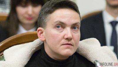 Силовики ворвались в квартиру Савченко
