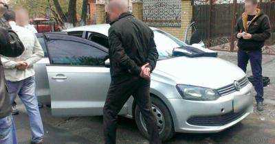 В Хмельницкой области задержали двух полицейских-взяточников