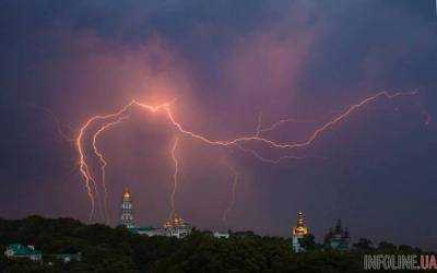 Грозы в Киеве задержатся до утра