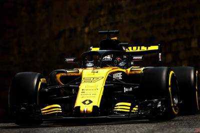 Команда Formula-1 Renault Sport финишировала в первой пятерке в Баку