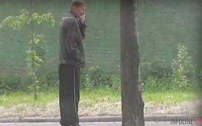 Просто развлекался: в Днепре наркокурьер бросал метадон через забор