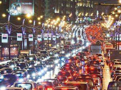 Уровень пробок в Киеве уже достиг отметки 9 баллов