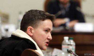 Савченко заявила, что у нее три бесплатных адвоката