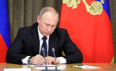 Путин подписал закон о контрсанкциях