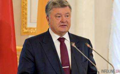 Прошу и надеюсь: Порошенко сделал «последнее предупреждение» депутатам, без этого закона не будет помощи
