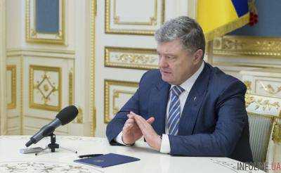 Что произошло  за ночь: резкий ультиматум Петру Порошенко и прощание с легендой кино