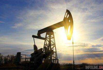 Brent торгуется ниже 77 долл. за баррель