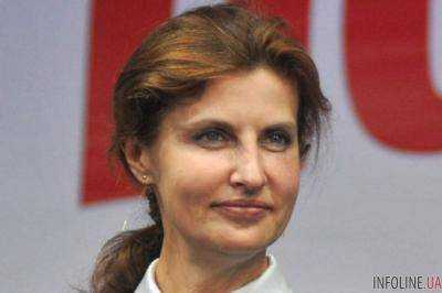 Жена Порошенко надела футболу с изображением Сенцова