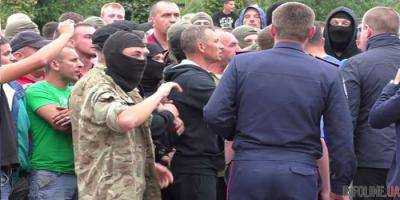 В Ровенской области из-за стихийного бунта пострадали восемь полицейских