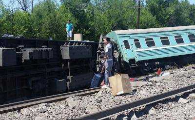 Авария поезда в Казахстане: число пострадавших возросло до 14 человек