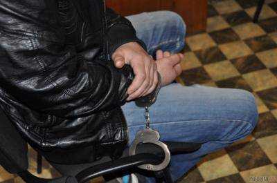 На остановке в Николаеве мужчина пытался продать минометную мину