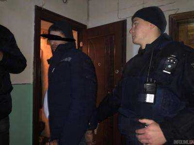 Стрелял из ружья и бросал гранату: в Одесской области задержали психически больного